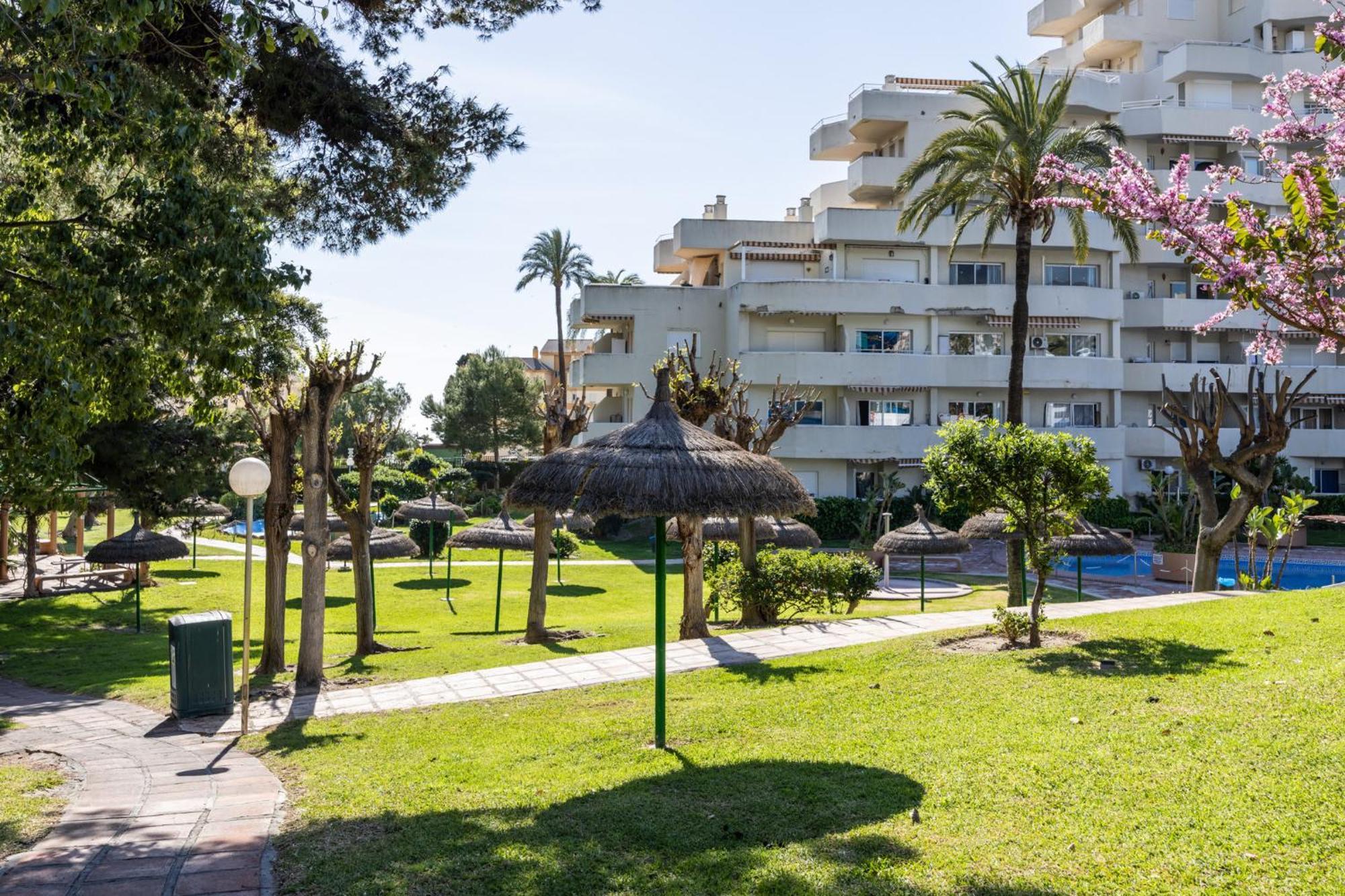 ALFRESCO STAYS Benal Beach Premium Benalmádena Exterior foto